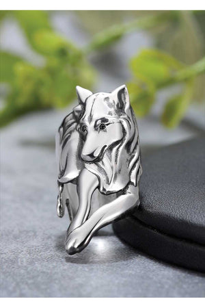 everwild wolf ring silver with black diaonds