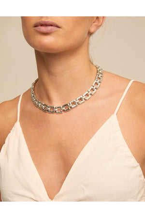Uno de 50  "Femme Fatale" Silver Puffy Square Necklace